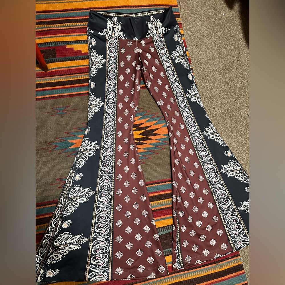 The OM Collection Yoga Bell Bottoms Lush Wide Leg Sri Yantra Print Pants XL